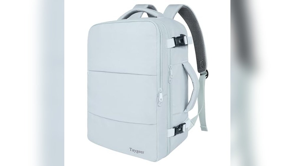 airport travel gifts.jpg